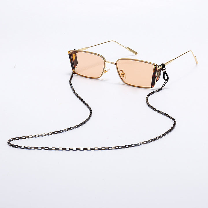 Fashionable Eyewear with Stylish Chain Stornfield