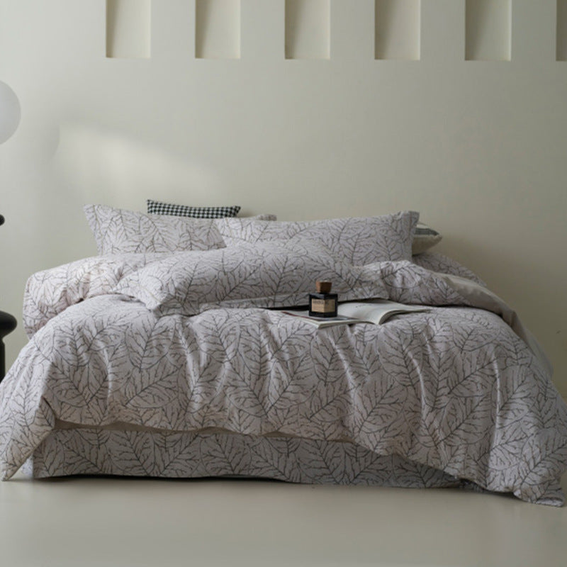 Bedding set made of cotton percale with geometric check pattern, breathable and easy to iron