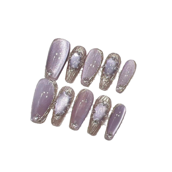 Elegant Press-On Nail Set with Artistic Metallic Design Stornfield