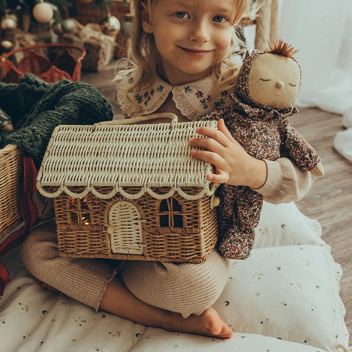 Stylish Willow Basket Stornfield