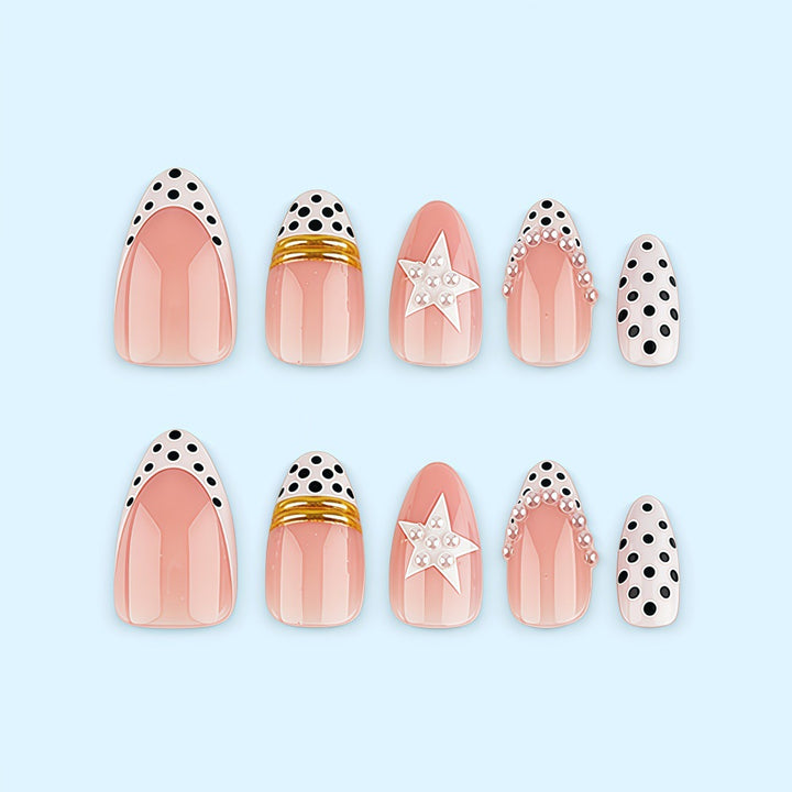 Custom-designed artificial nails with 3D applications Stornfield