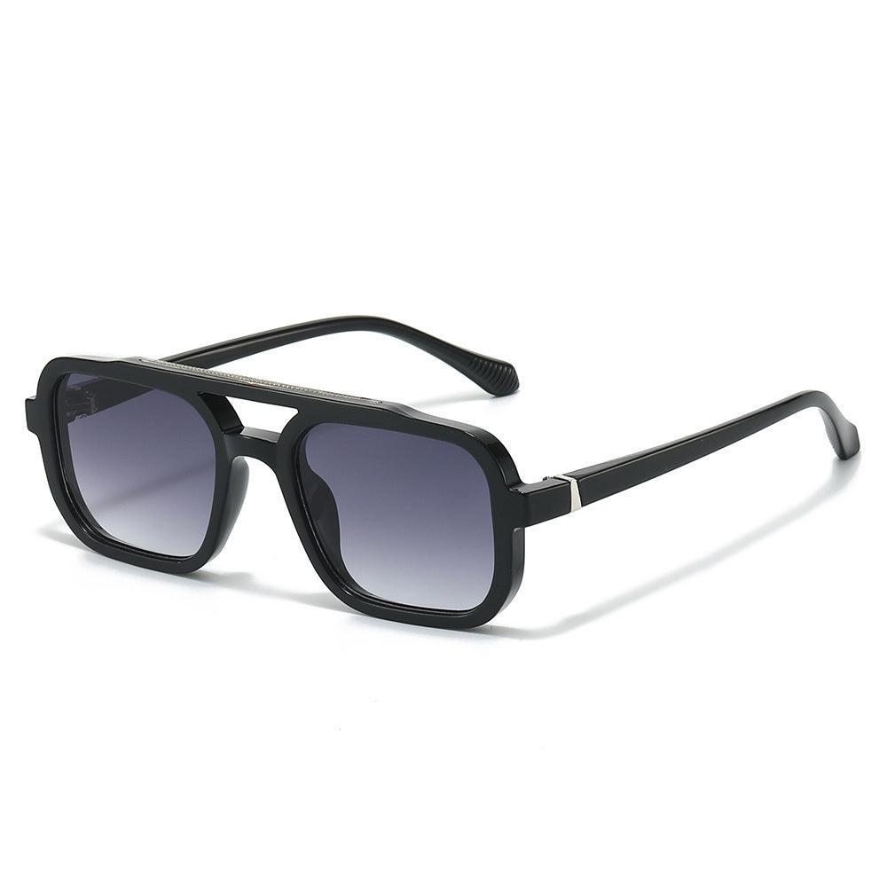 Retro-Inspired Bold Frame Sunglasses Stornfield