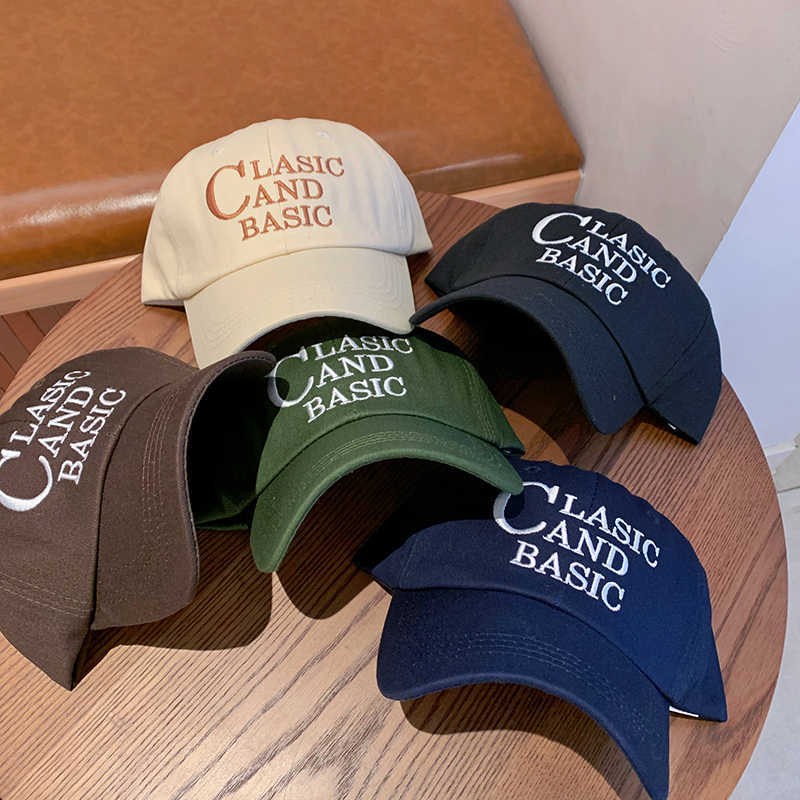 Women's Classic Embroidered Cap Stornfield