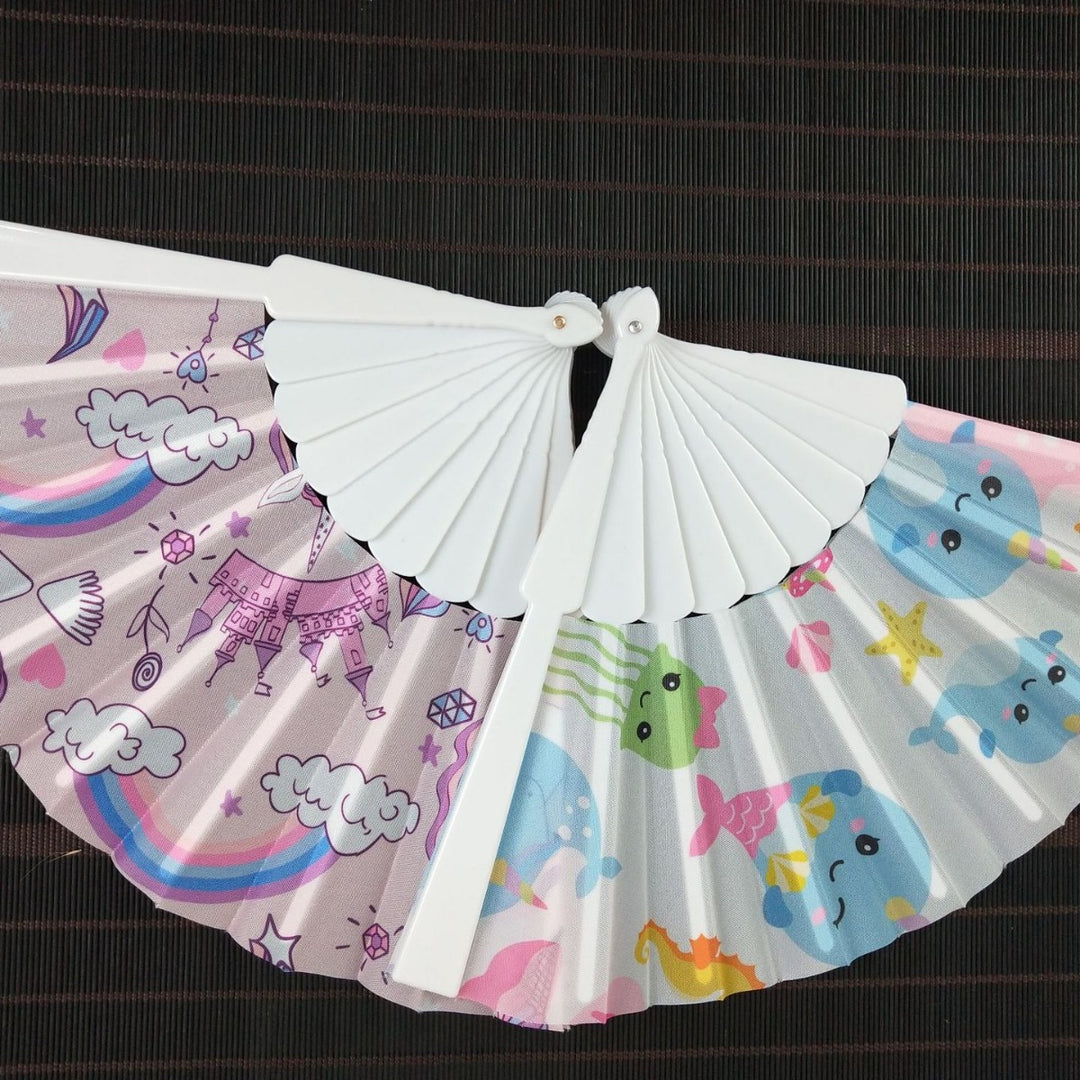 Ladies fan with shimmering scale patterns Stornfield