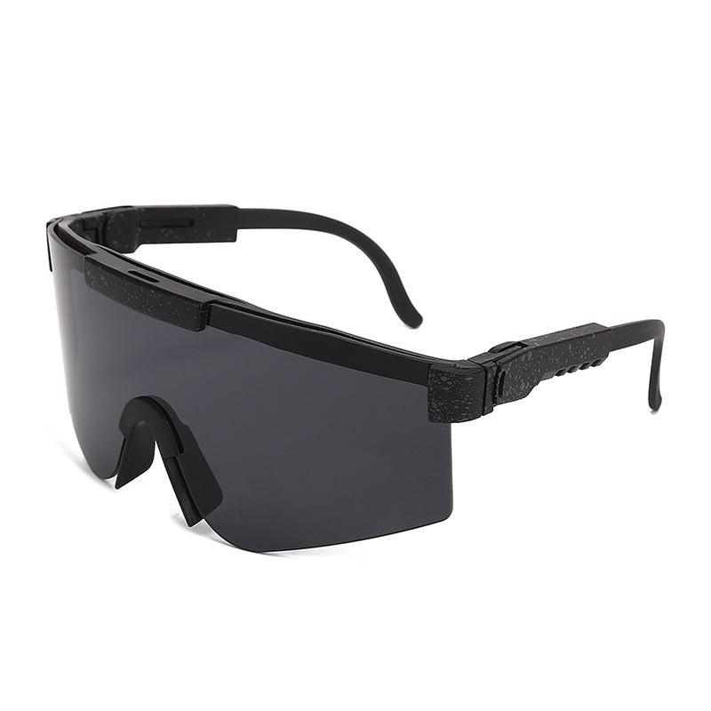 Women's Sporty Statement Sunglasses in Modern Design Stornfield