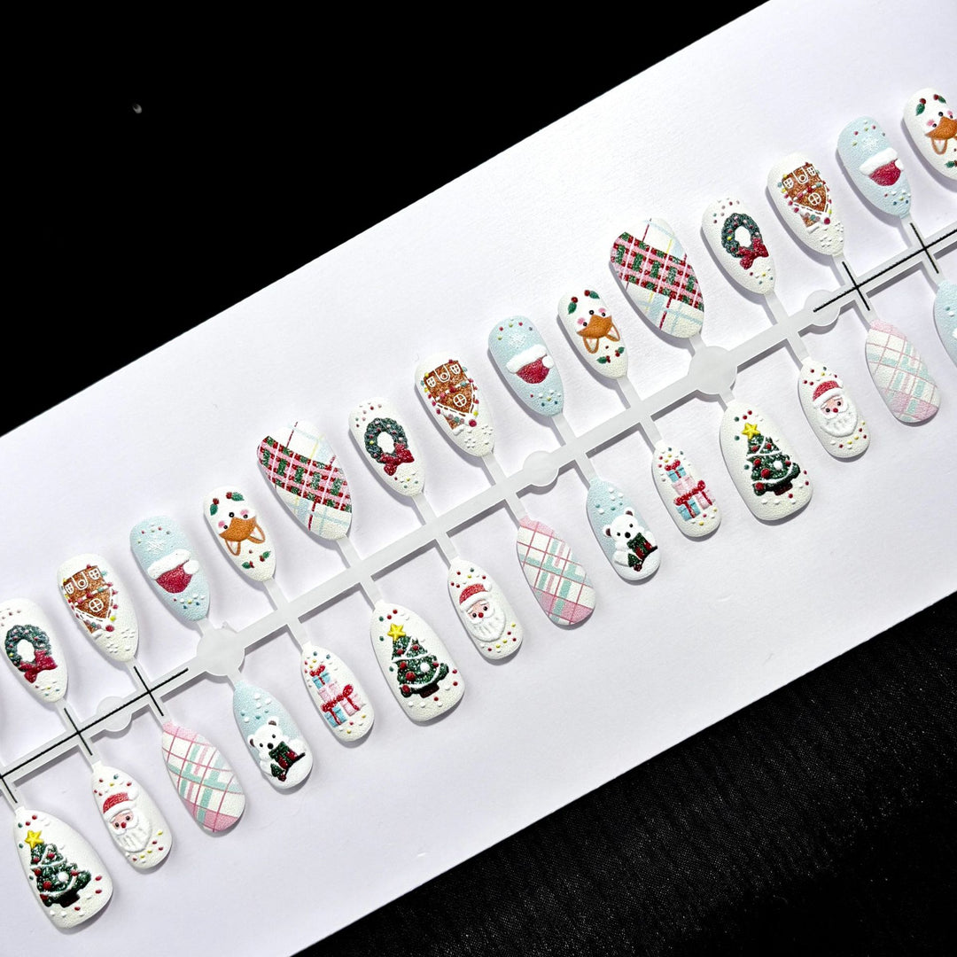 Festive Seasonal-Themed Press-On Nail Art Set
