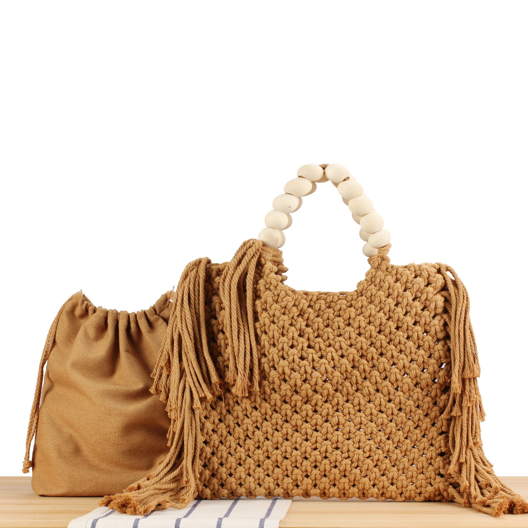 Hand-knotted tote bag with decorative fringes Stornfield