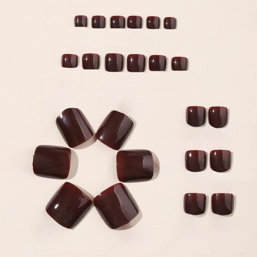 Artificial nail set with elegant rounded shapes and glossy finish Stornfield