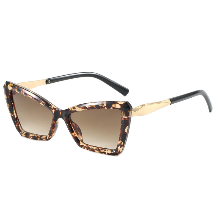 Women's Cat-Eye Sunglasses with Luxurious Transparent Frame Stornfield
