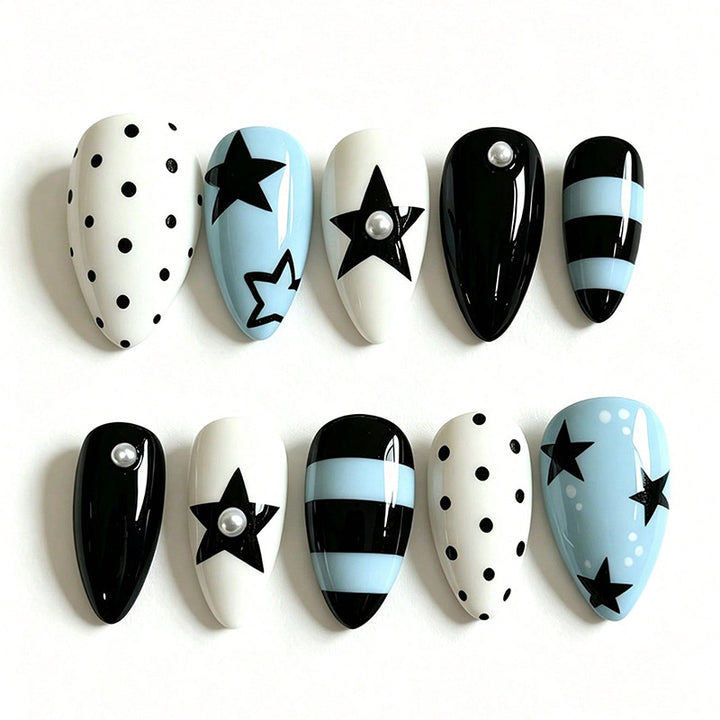 Artificial nails with trendy star and dot designs Stornfield