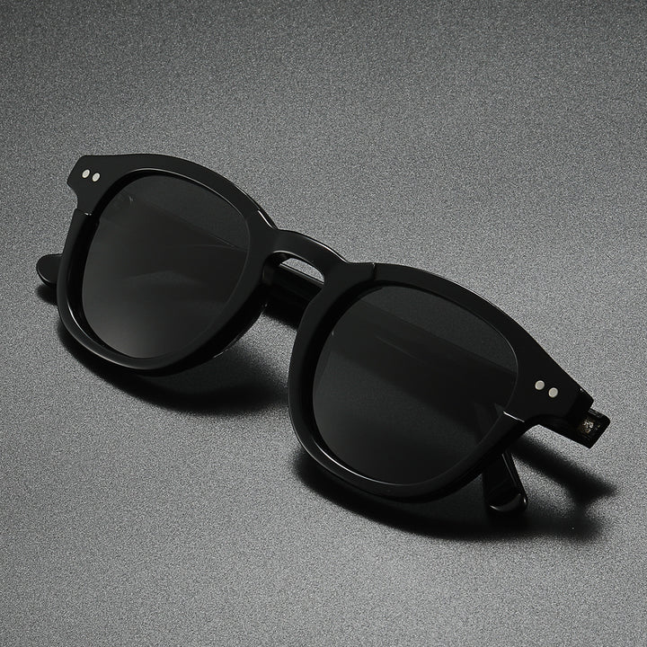 Women’s fashionable sunglasses in contemporary tortoiseshell design Stornfield