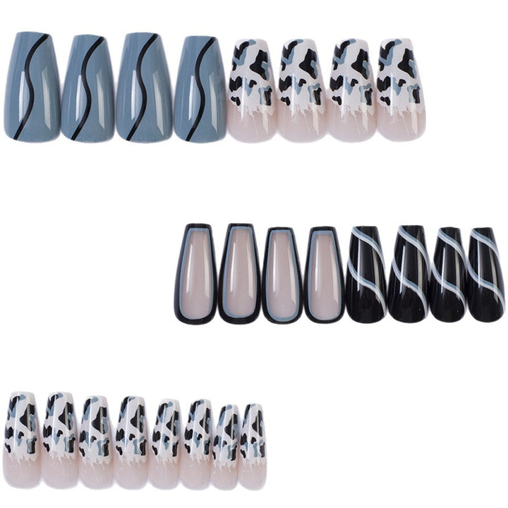 Artificial nails with modern black and white pattern Stornfield