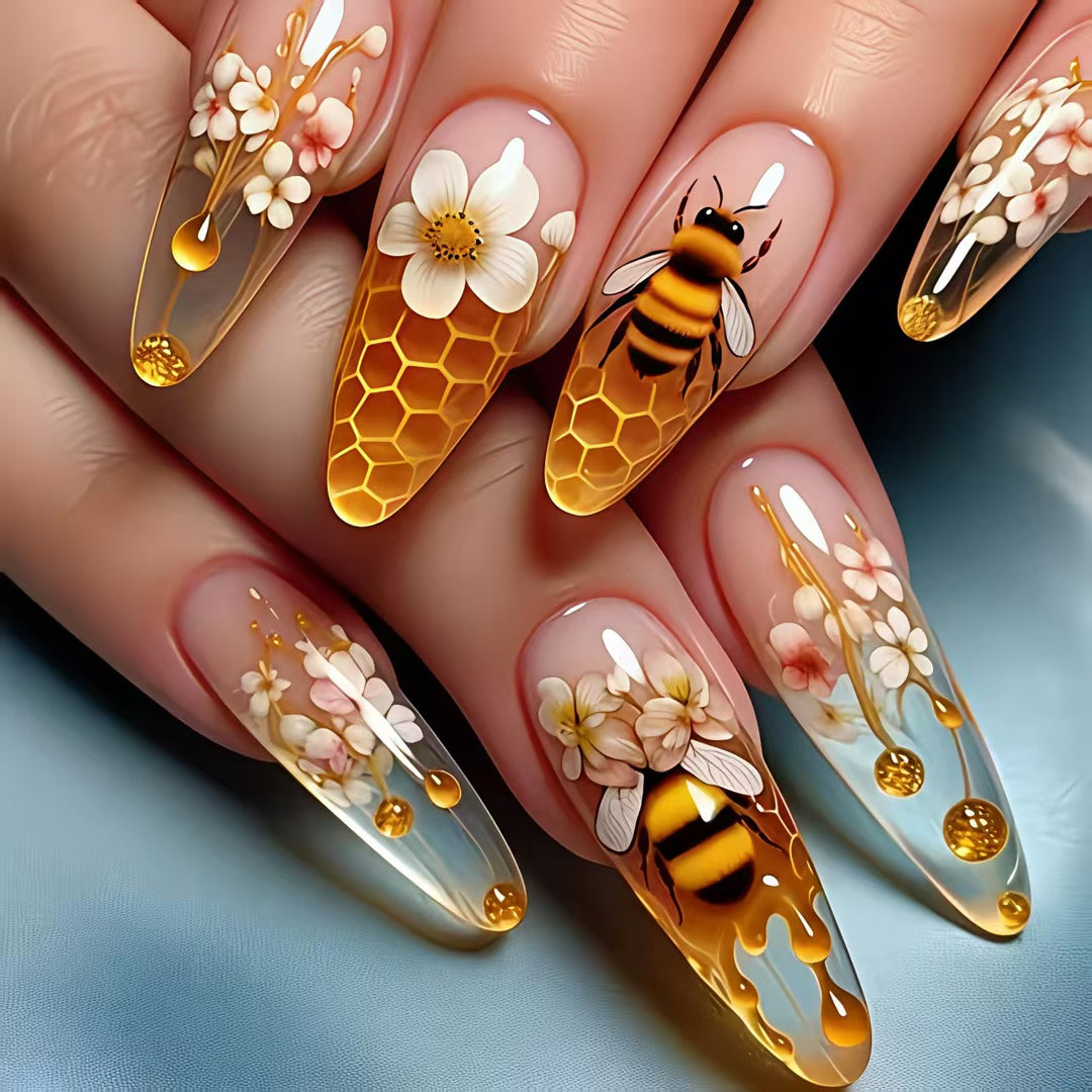 Artificial nails with honeycomb design Stornfield