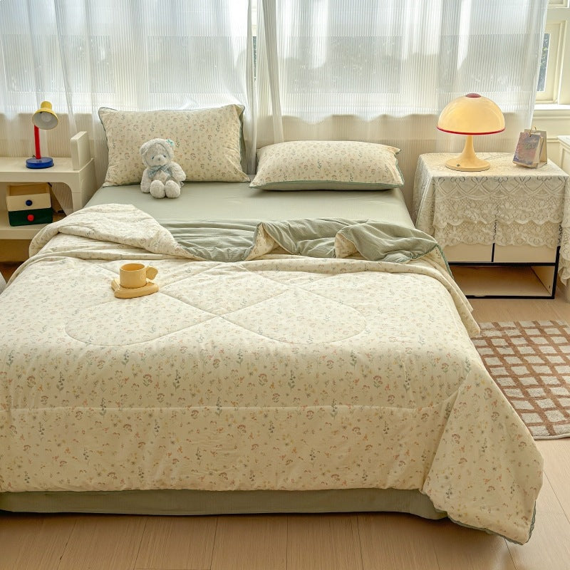 Floral Patterned Quilted Bedspread