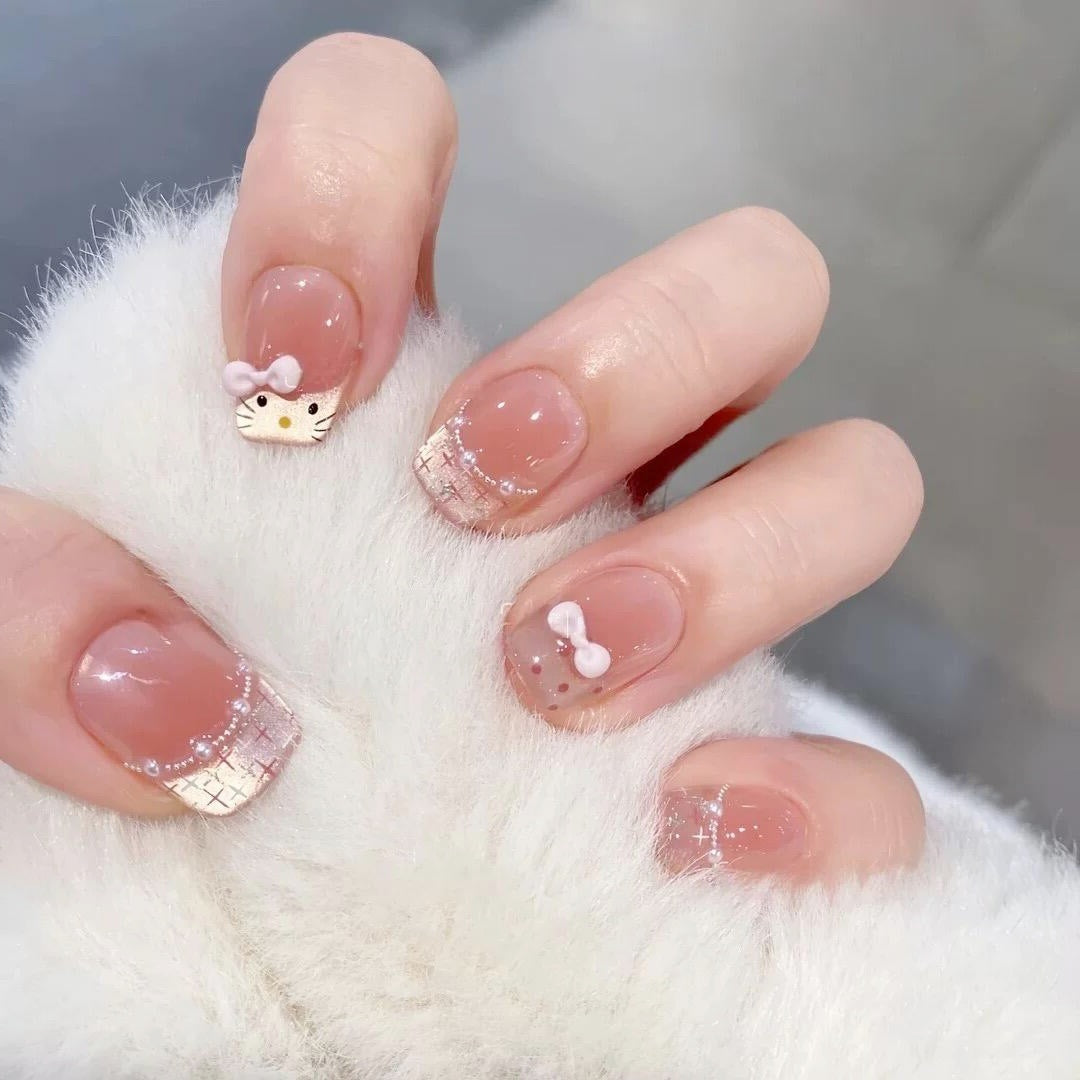 Artificial Nail Art Tips with Playful Design Stornfield