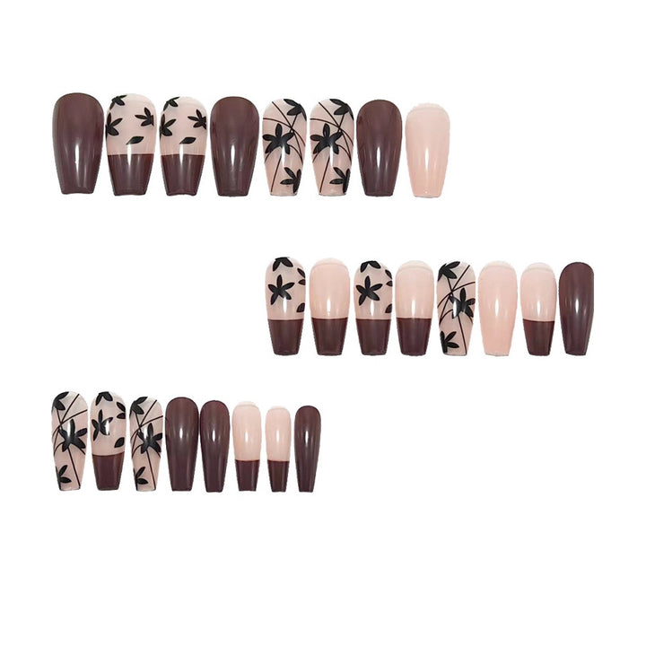 Artificial Nails in Elegant Design with Flower Motif and Gloss Finish Stornfield