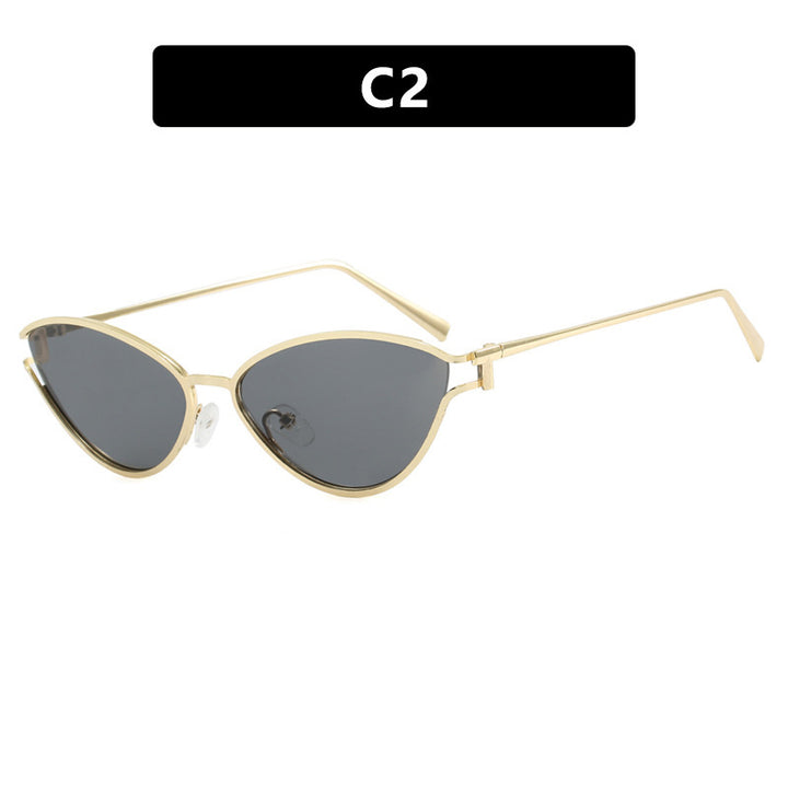 Ladies Cat-Eye Sunglasses in Elegant Gold Frame Stornfield