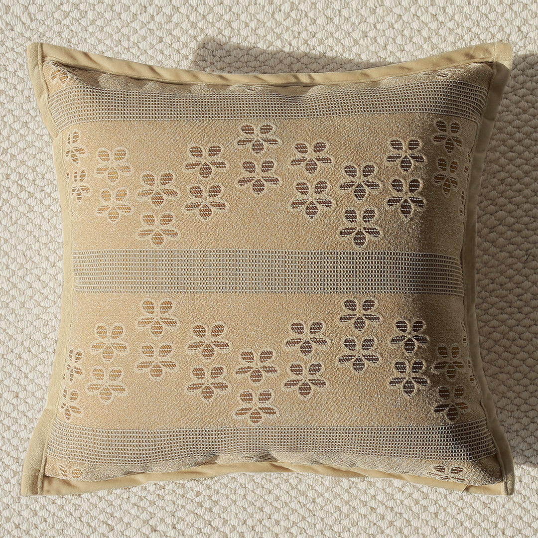Designer cushions with abstract pattern