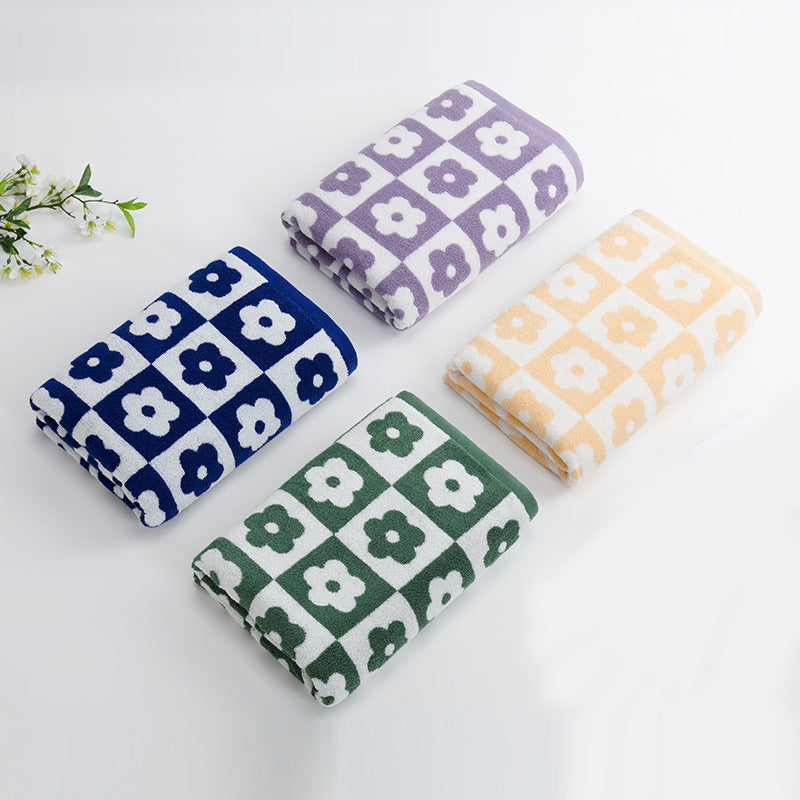 Women's Luxurious Terry Bath Towel with Floral Pattern Stornfield