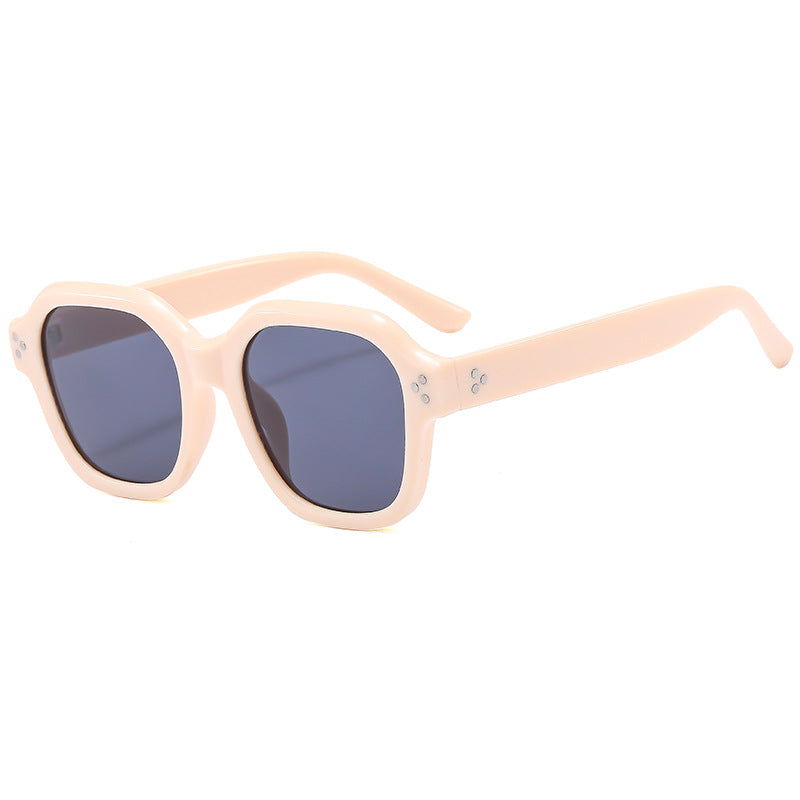 Women’s Fashion Retro Sunglasses with Wide Frame and UV Protection Stornfield