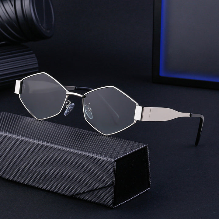 Women's geometric sunglasses with modern frame Stornfield