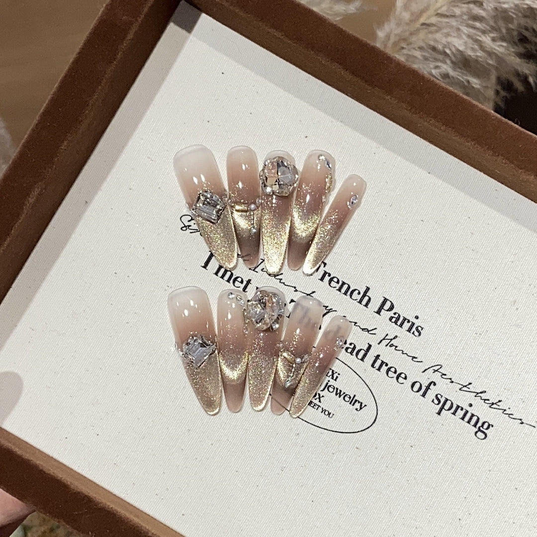 Glamorous Press-On Nail Art Set Stornfield