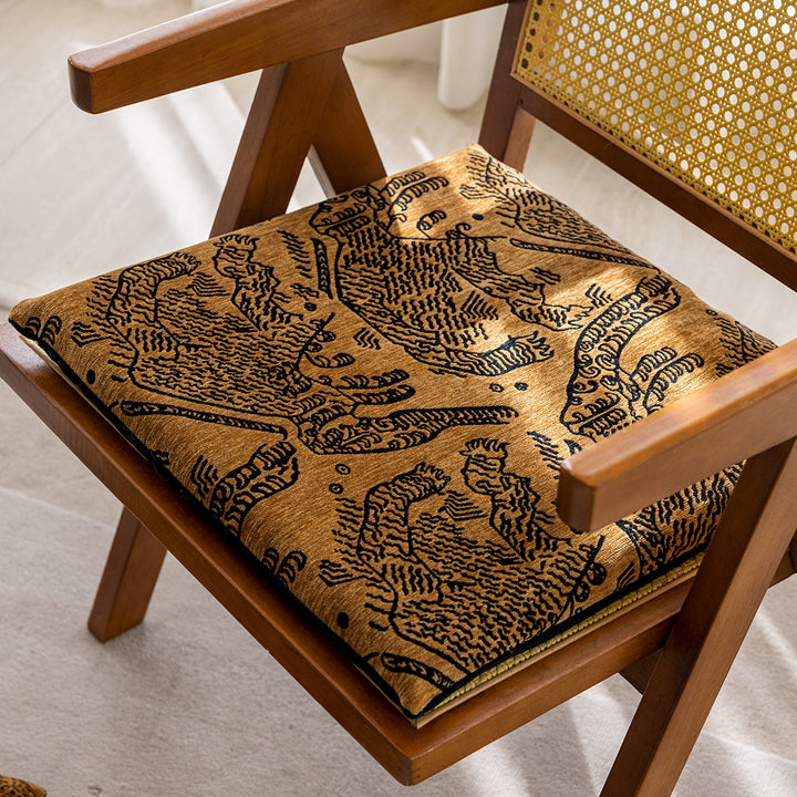 Decorative pillow with leopard pattern
