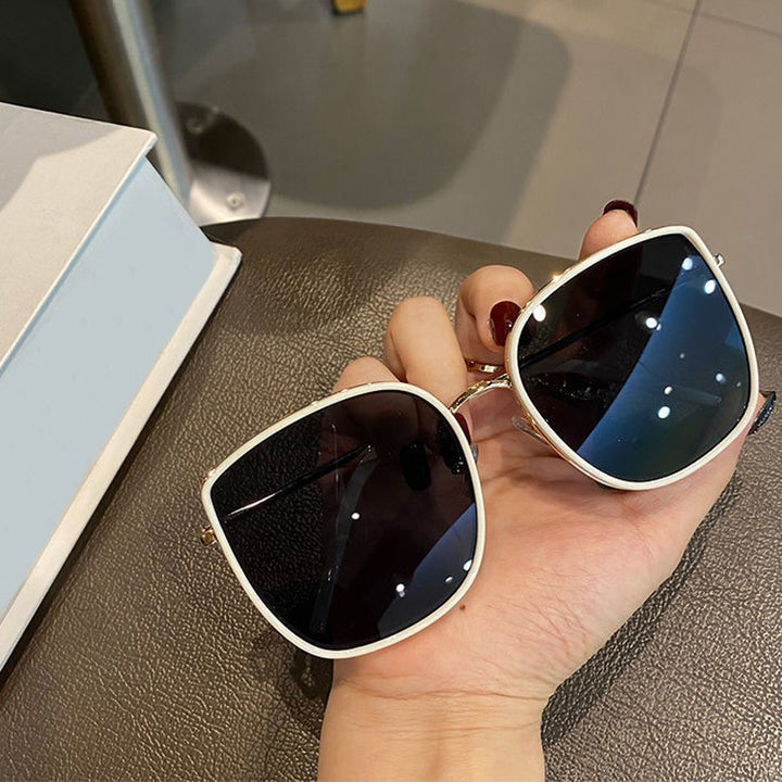 Women's Fashion Oversized Sunglasses in Elegant Square Design Stornfield