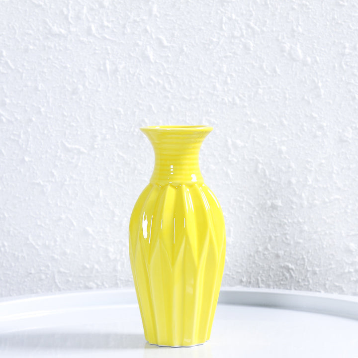 Modern Ribbed Ceramic Flower Vase Stornfeild