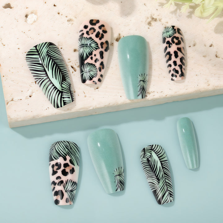 Creative artificial nails with tropical and animal design Stornfield