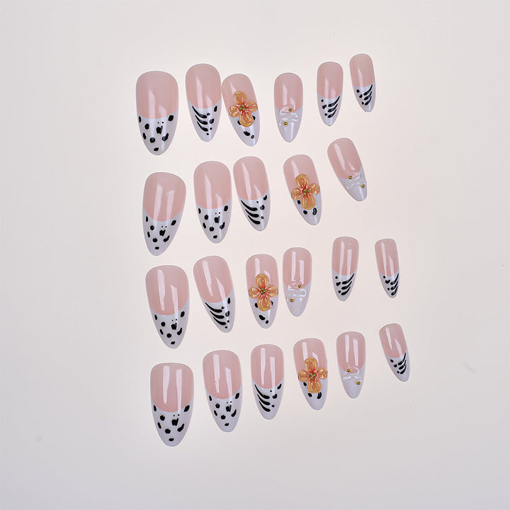 Artistic Flower-Embellished Press-On Nails Stornfield