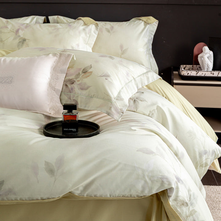 Luxurious cotton satin duvet cover set with watercolor flower pattern