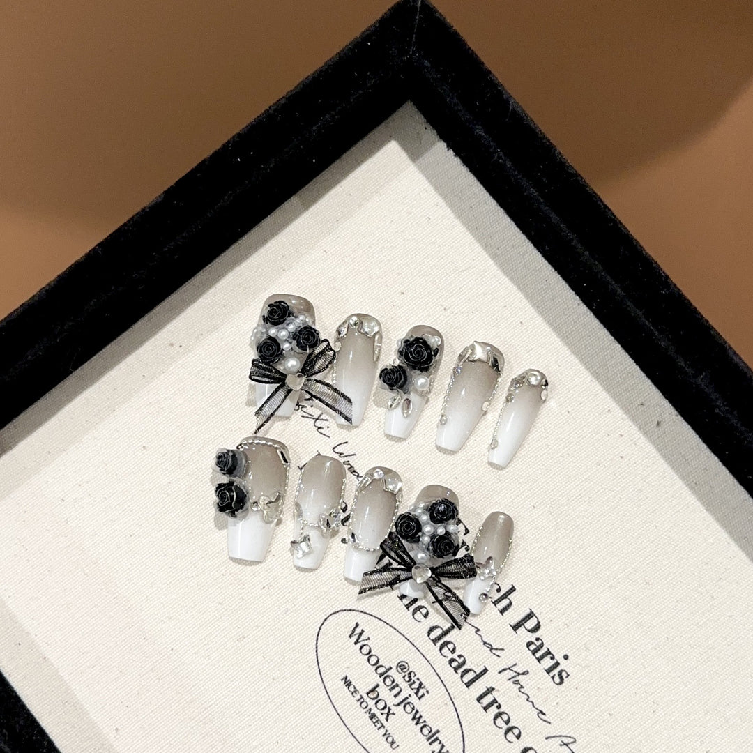 Floral-Inspired Press-On Nail Set