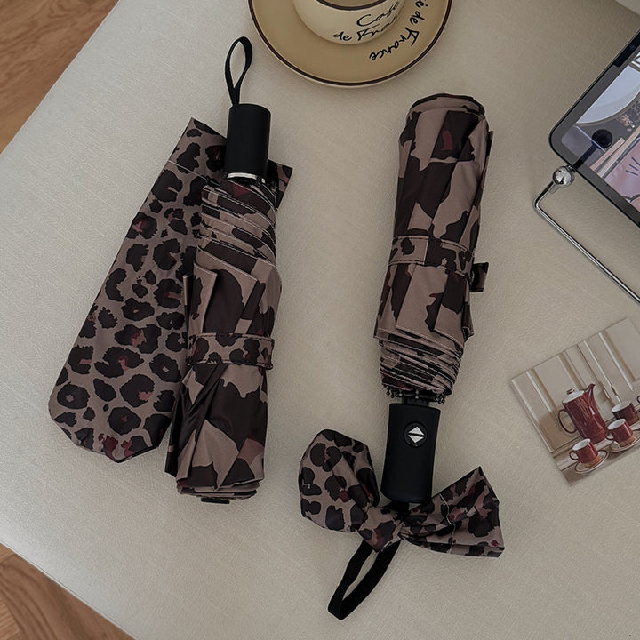 Women's Foldable Umbrella in Modern Leopard Pattern Stornfield