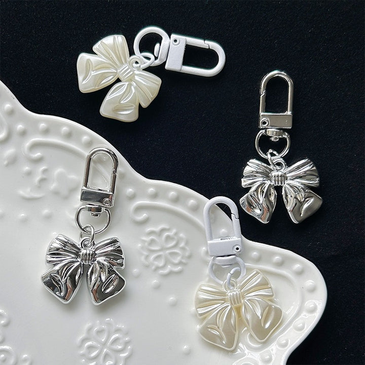 Elegant bow pendant Stornfield