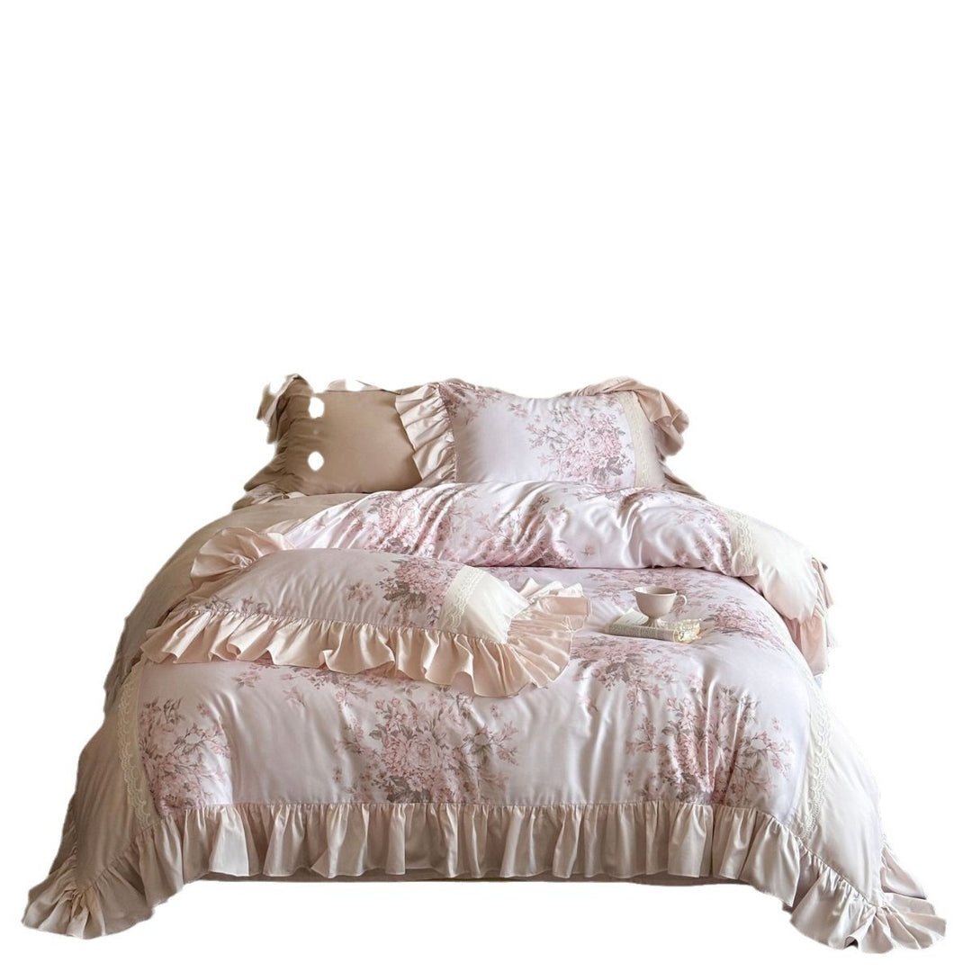 Romantic cotton satin bedding set with ruffled hem and floral vintage print