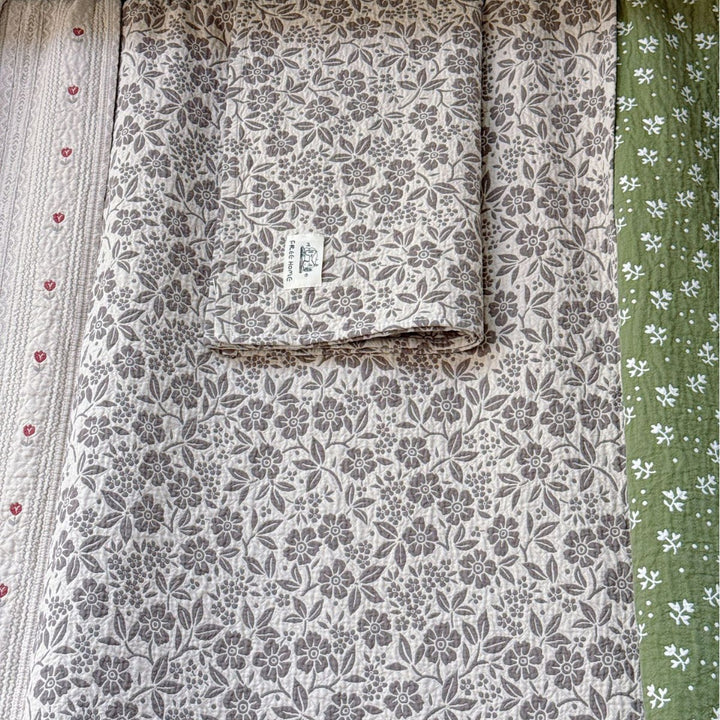 Ladies cuddly blanket with cute horse motif Stornfield