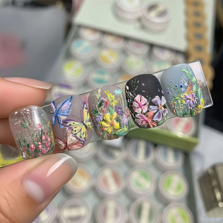 Elegant Nail Art with Black-White Contrast Stornfield