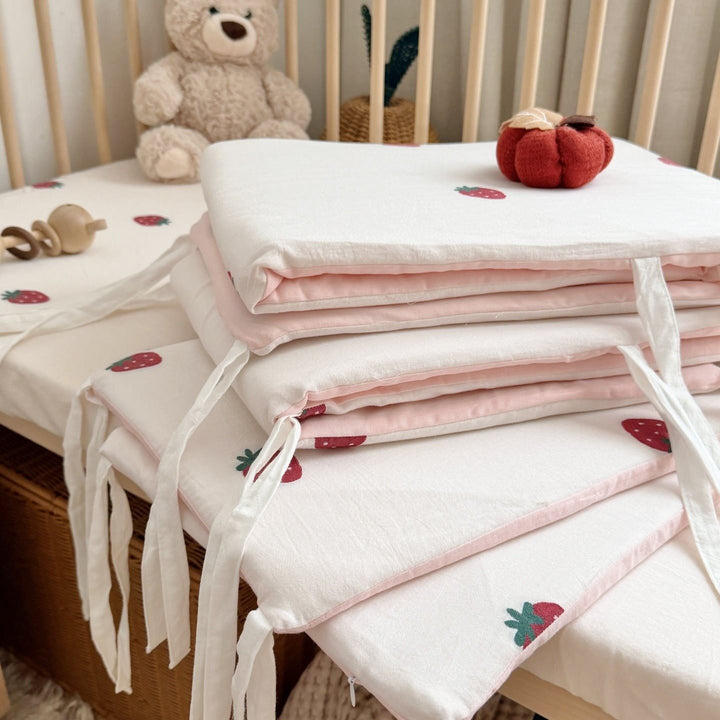 Baby equipment bedding set with strawberry embroidery and bumper