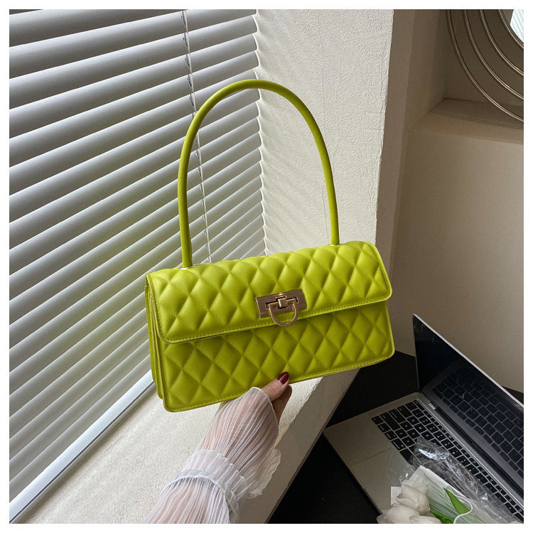 Elegant Quilted Handbag