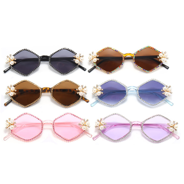 Women's extravagant sunglasses with glamorous pearl details Stornfield