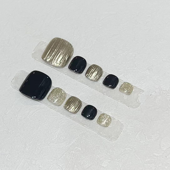 Press-On Nail Art Set with Elegant Metallic and Glitter Accents Stornfield