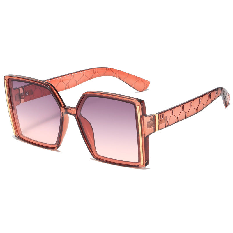 Women’s fashionable sunglasses in retro-inspired design Stornfield