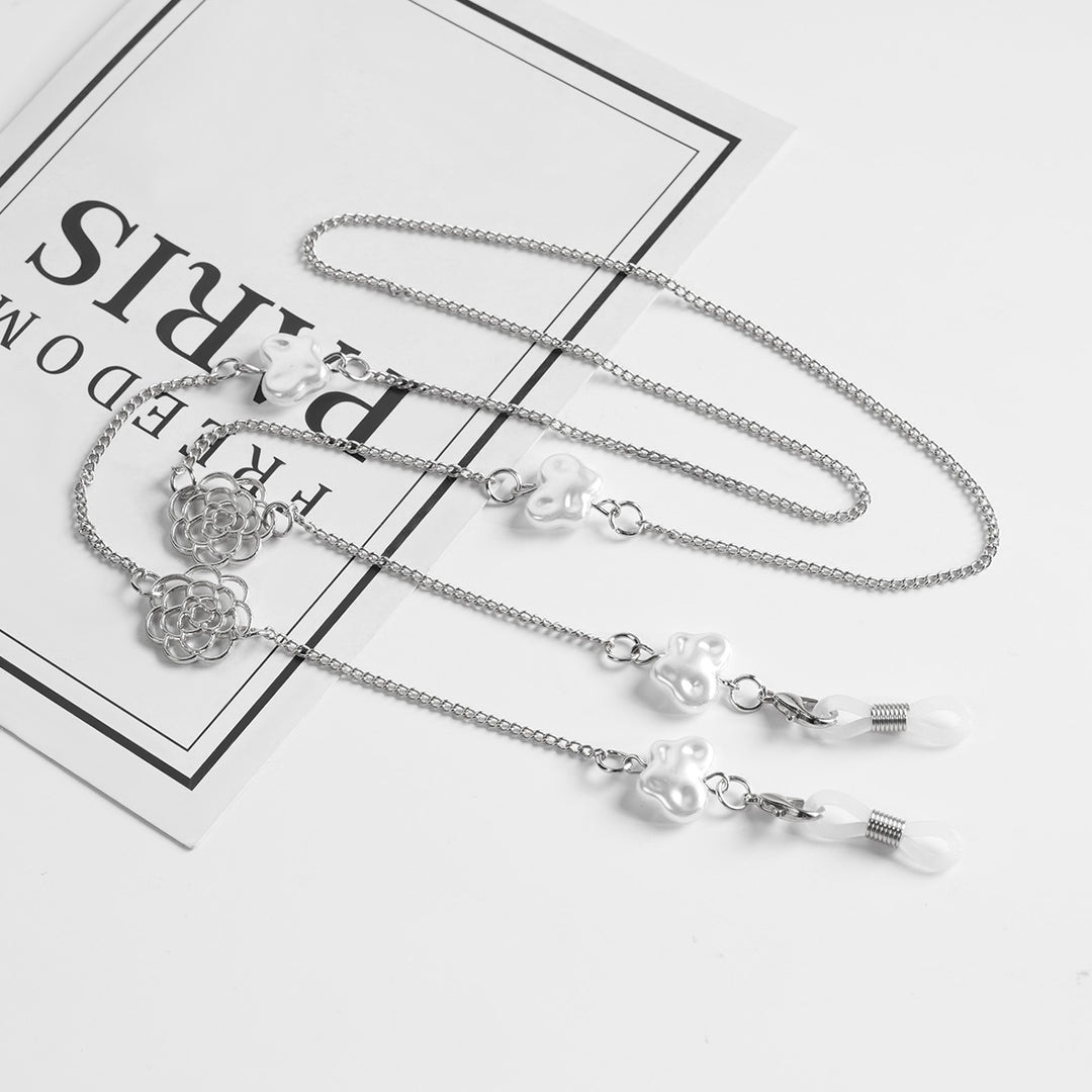 Elegant Floral Chain Necklace Stornfield