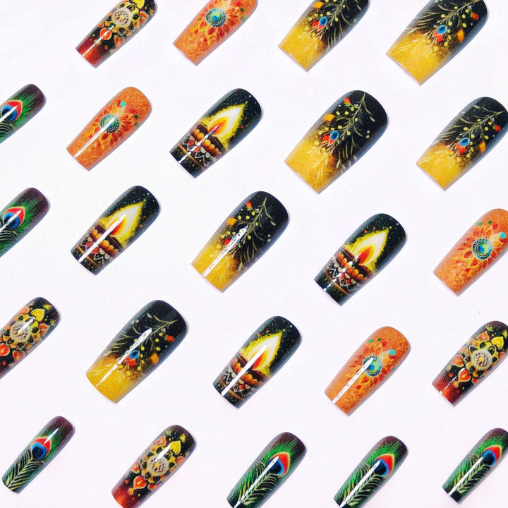 Artificial nails in elegant pattern with glitter effects Stornfield