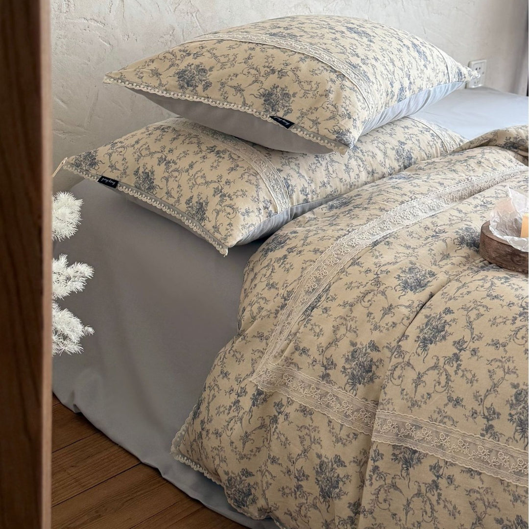 Vintage Floral Cotton Duvet Cover Set with Delicate Lace Trim