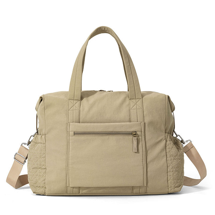 Sporty travel bag with innovative compartment design Stornfield