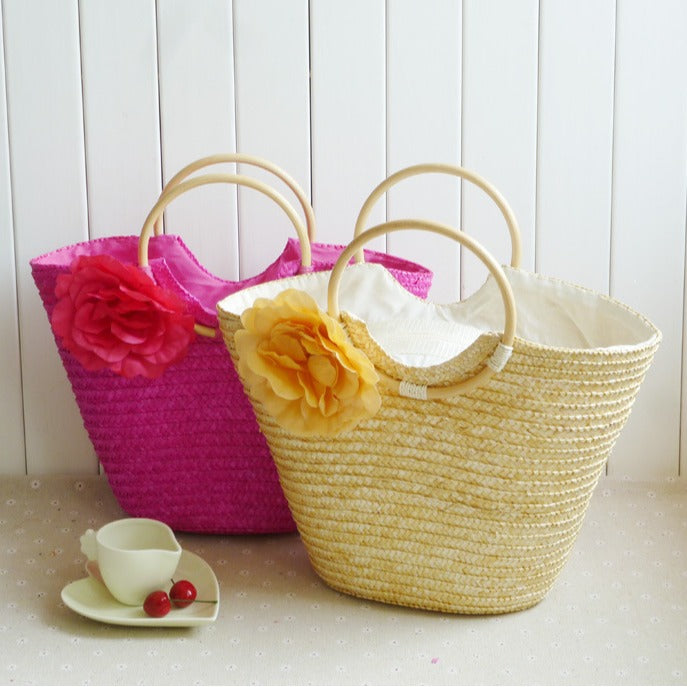 Elegant Bast bag with floral accents Stornfield