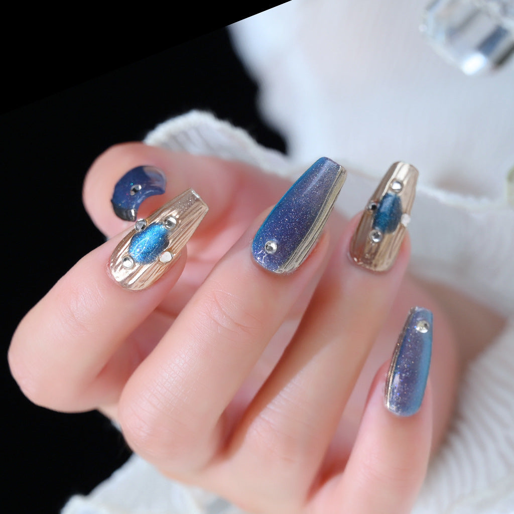 Glittery Press-On Nail Art Stornfield