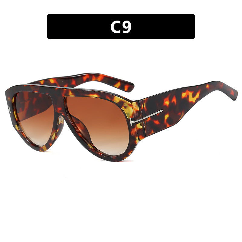 Women's fashionable oversized sunglasses in retro style Stornfield